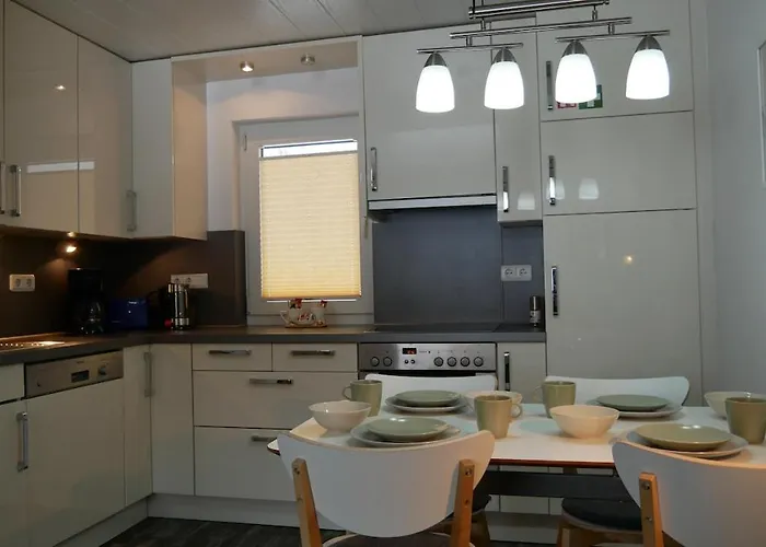 Ferienhaeuser Mittelhof Бад-Берлебург